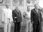 На знімку: виступає Г.М. Заболотний. Вшанували пам'ять героїв