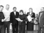 На знімку: начальник відділу культури і туризму РДА, заслужений працівник культури України Н.М. Герасимчук (друга справа), головний спеціаліст цього відділу Т.П. Тиворська обговорюють з директорами Джулинського, Баланівського, Устянського та М’якохідського сільських будинків культури (зліва направо) О.О. Мазуром, В.В. Клапатюком, О.М. Савченком та М.С. Бовсунівським питання діяльності закладів культури. Фото Сергія КІСИКА. Культура - пріоритетна сфера діяльності