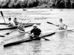 На знімку: перерва між заїздами. Весла над Бугом