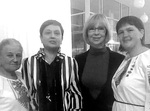 На знімку: Ірина Довгань (друга справа). Взірець стійкості і мужності