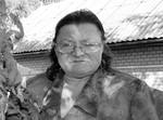  Вона примножує людям роки