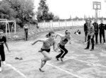 На знімку: під час змагань з легкої атлетики. Фото автора. Спартакіада "Здоров'я" і юнацький турнір