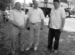 На знімку (зліва направо): С.В. Пересунько, І.В. Стефанцов, О.Ф. Кавун. Урожай починається з техніки