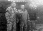 На знімку (зліва направо): Віктор Резнік, Олександр Охріменко, Володимир Гребенюк. Покрова на лінії зіткнення