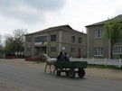 В центрі села